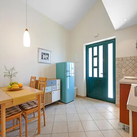 Apartamento With Garden,