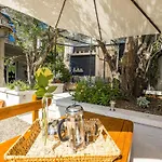 Lejlighed With Garden,