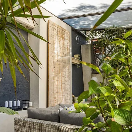 Apartmán With Garden, *